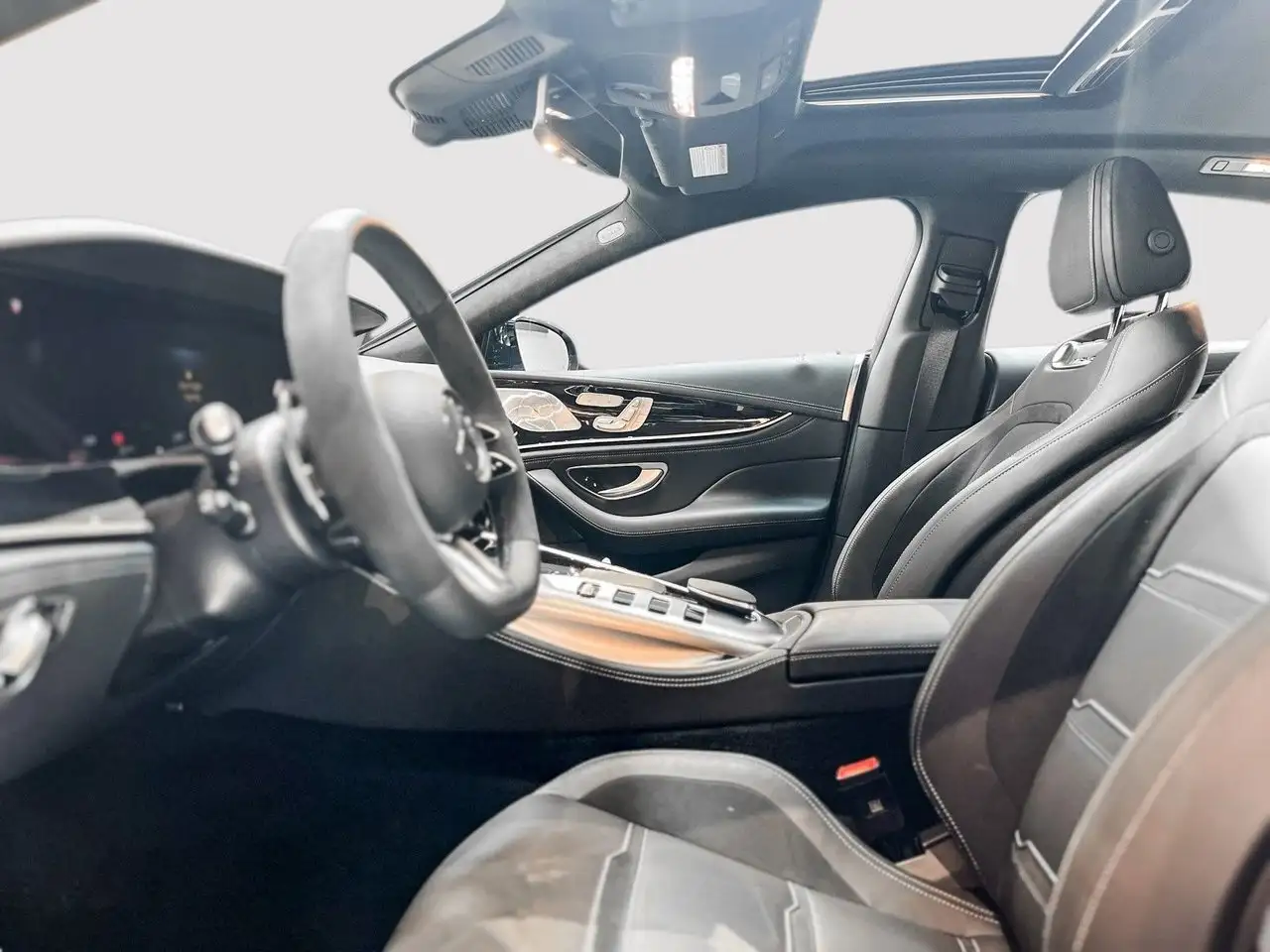Mercedes-Benz AMG GT снимка Mercedes-Benz AMG GT