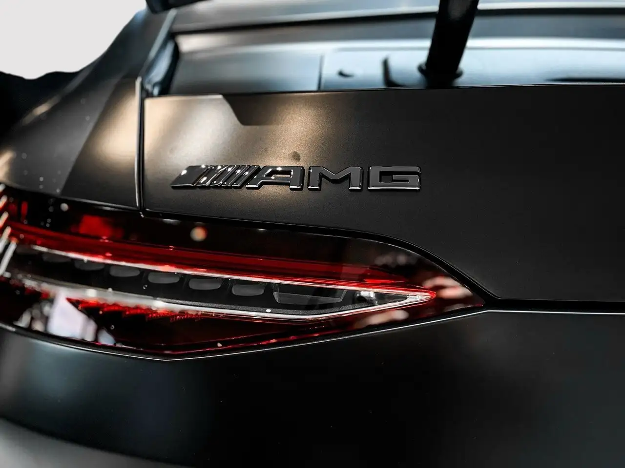 Mercedes-Benz AMG GT снимка Mercedes-Benz AMG GT