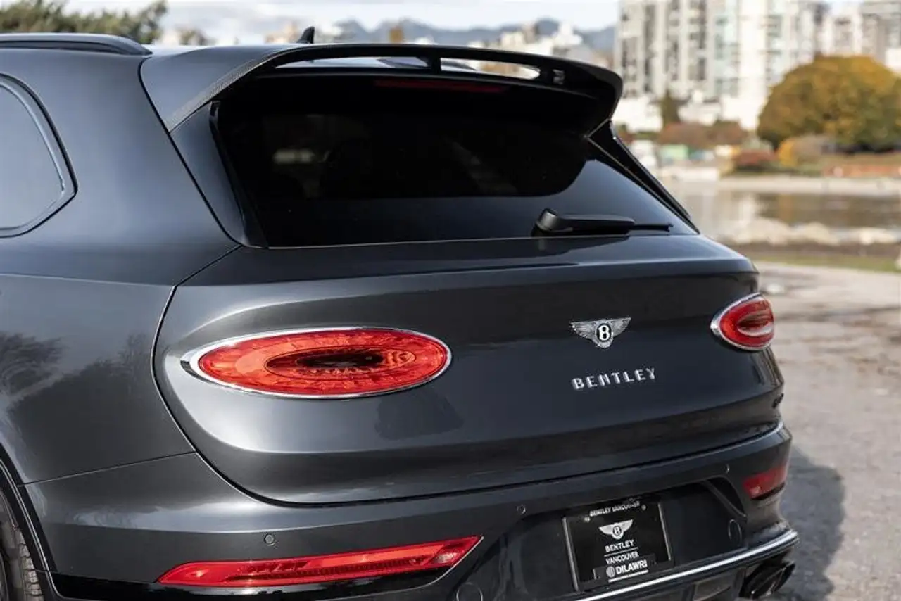 Bentley Bentayga снимка Bentley Bentayga
