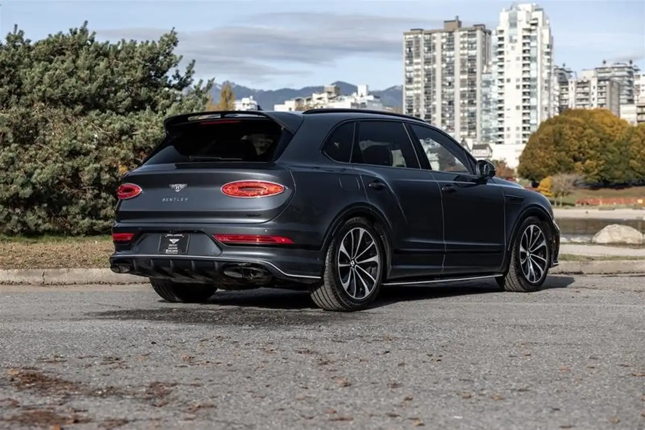 Bentley Bentayga снимка Bentley Bentayga