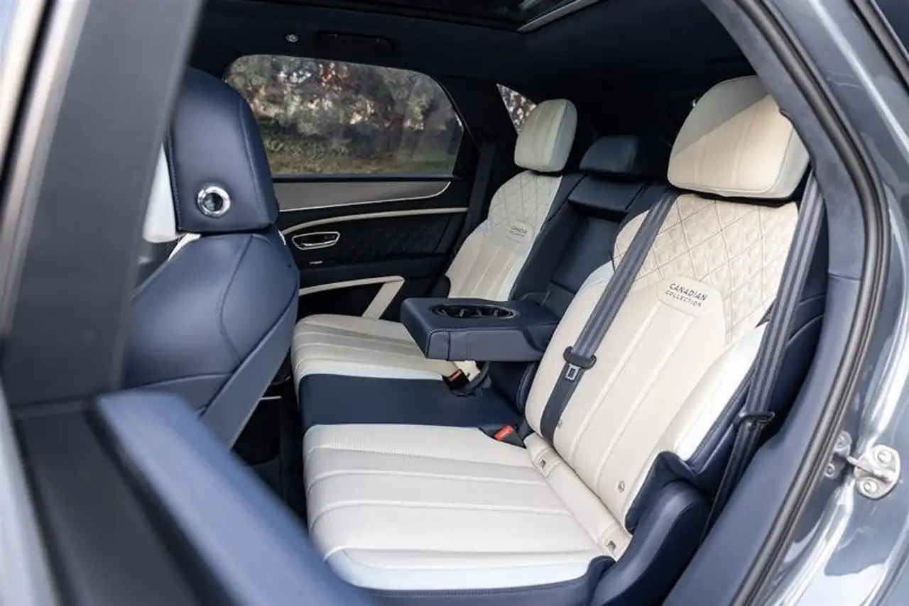 Bentley Bentayga снимка Bentley Bentayga