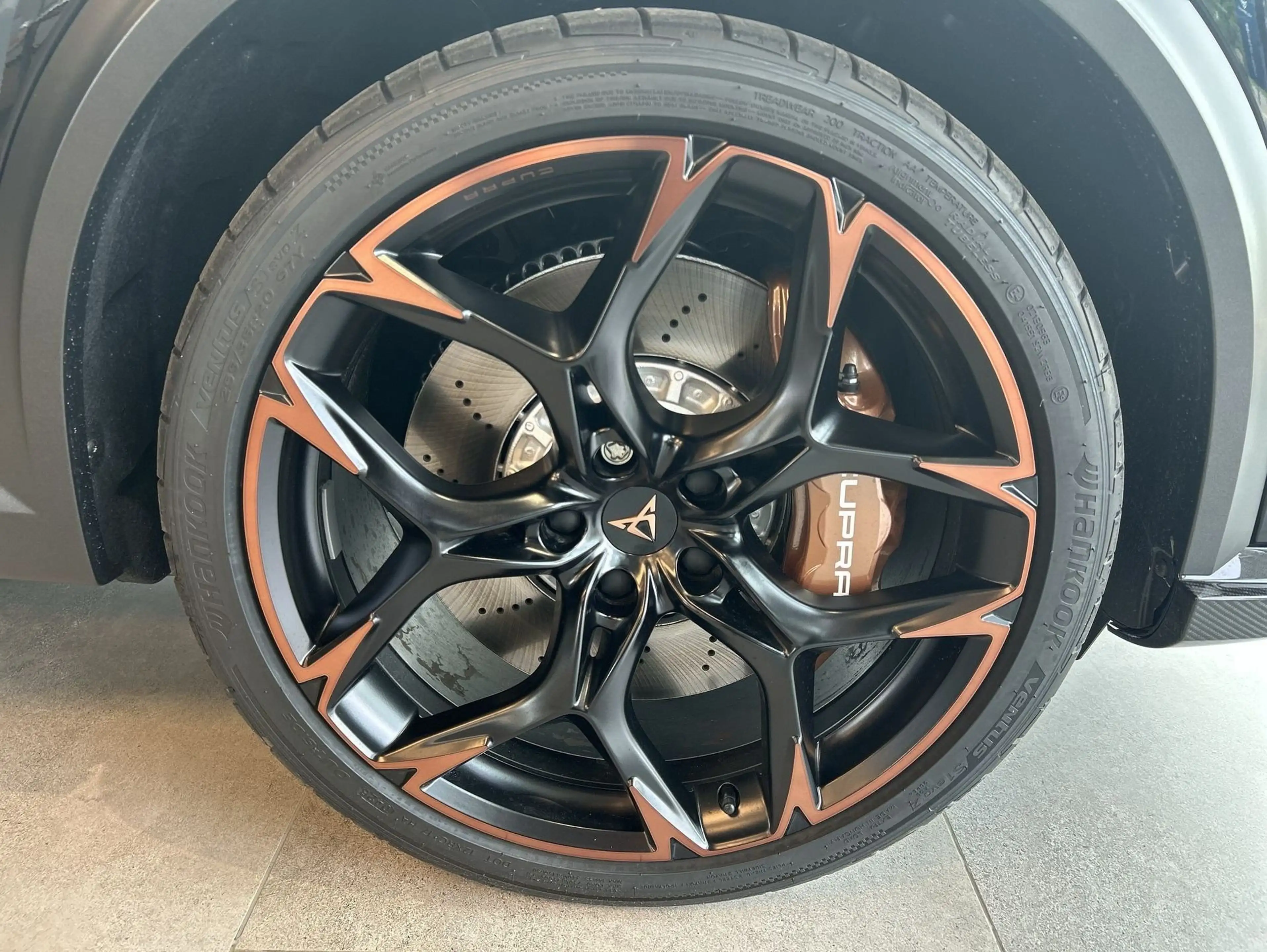 CUPRA Formentor VZ5 Formentor 2.5 TSI 4Drive W VZ5 Pano Matrix ACC — photo 11