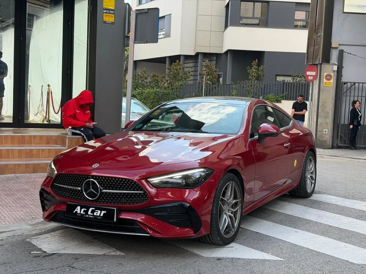 Mercedes-Benz CLE 220 d Coupé Rojo - 2