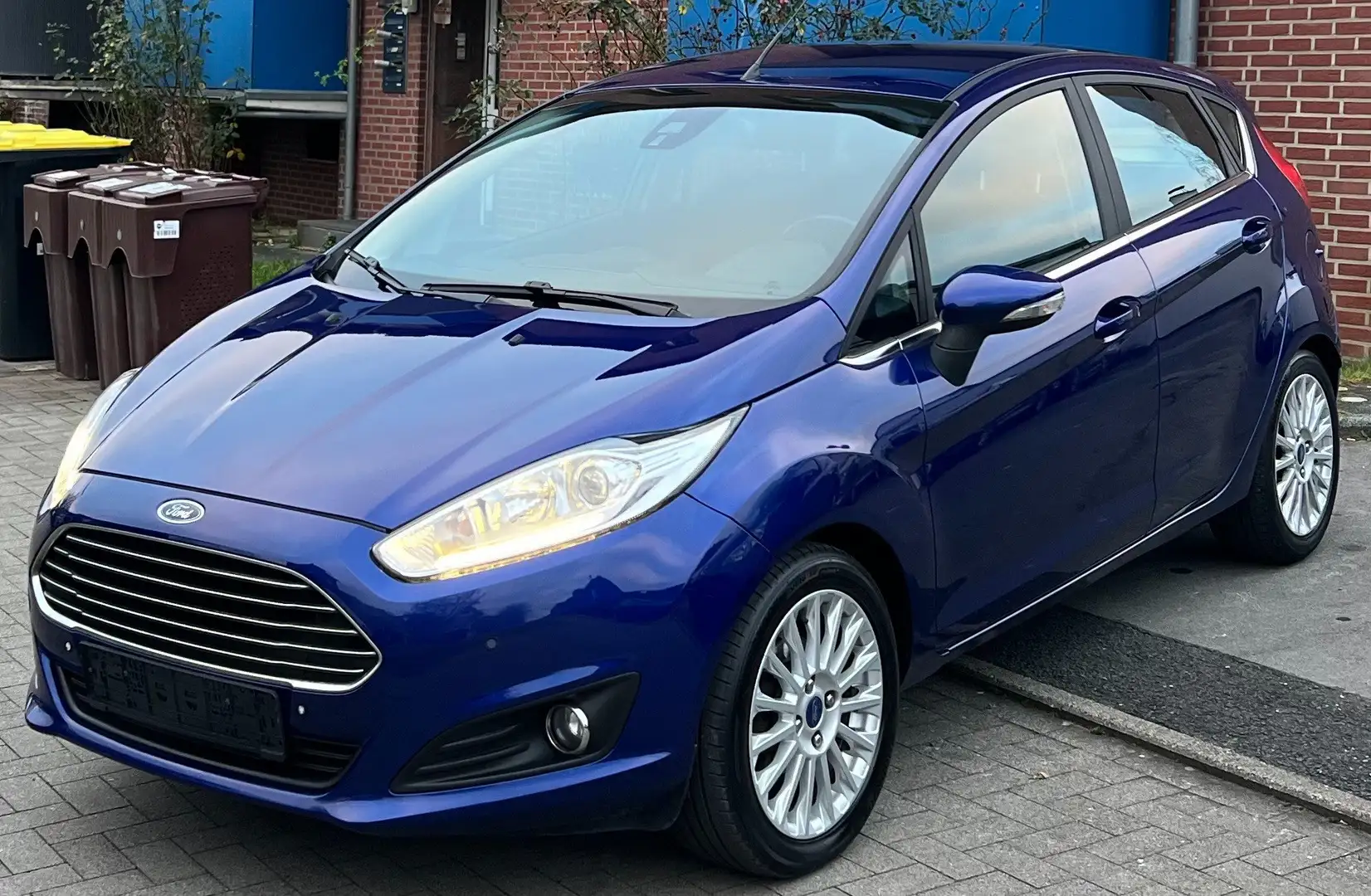 Ford Fiesta Titanium *ALU-KLIMA-1.HAND* Blau - 1