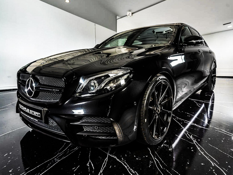 Mercedes-Benz E 450 E 450 AMG*Distronic+*PANORAMA*KEYLESS GO*KAMERA* — photo 6