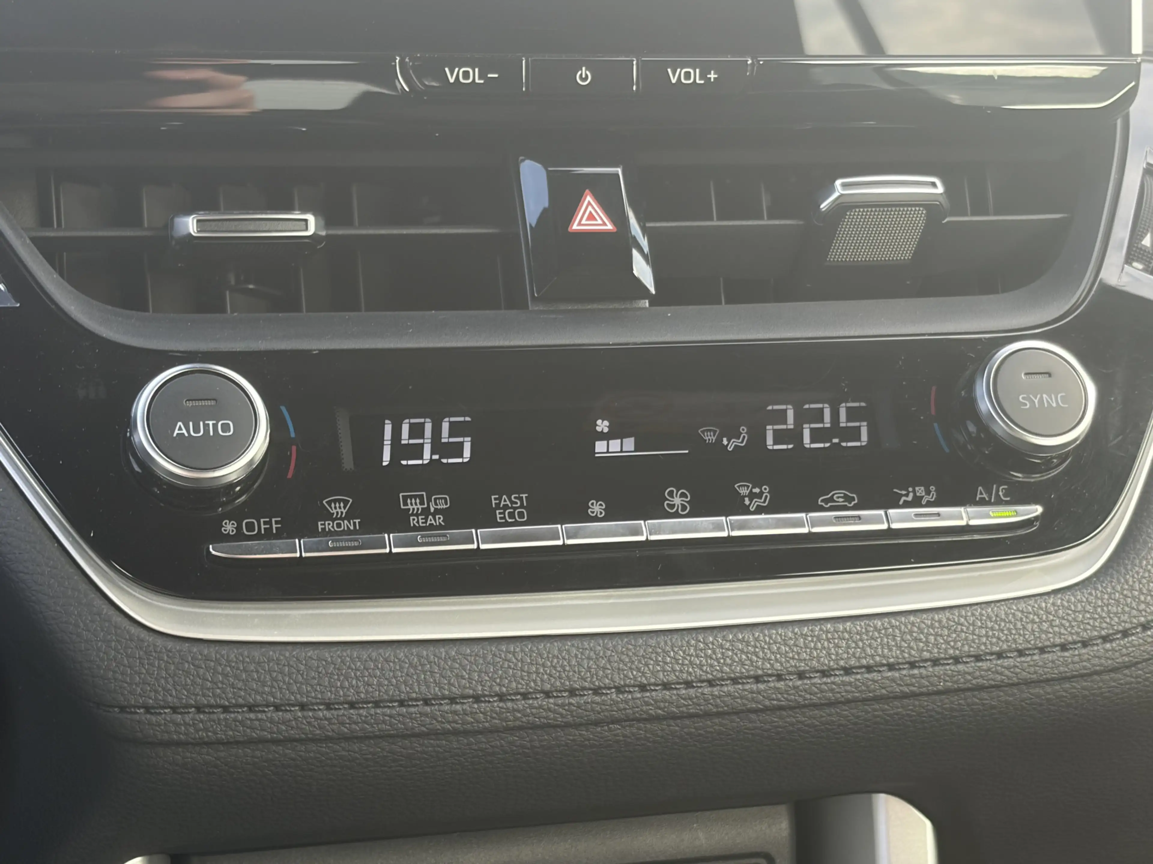 Toyota Corolla Cross Hybrid 140 Business Limited Carplay Parkeer en Dod — photo 18