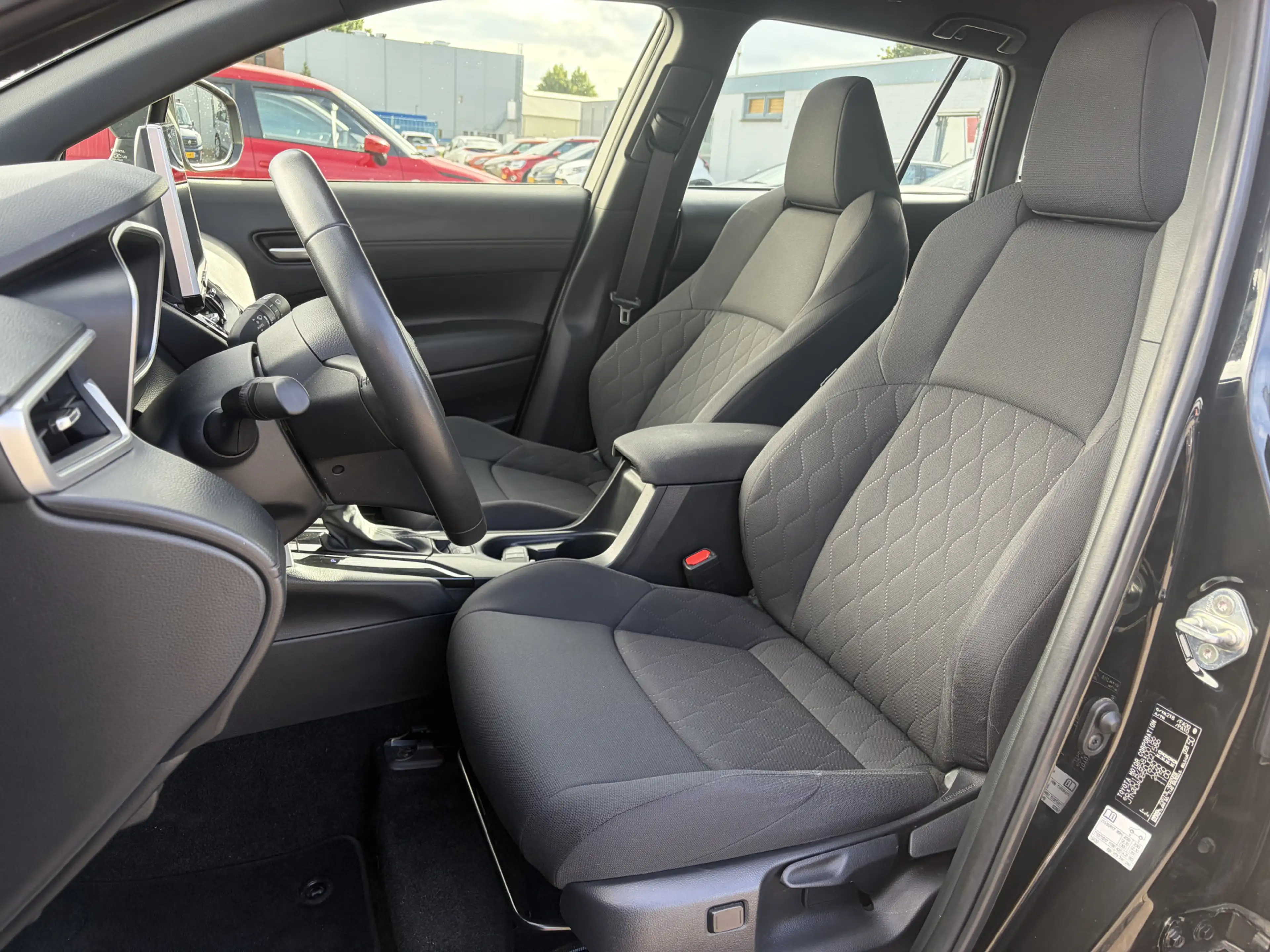 Toyota Corolla Cross Hybrid 140 Business Limited Carplay Parkeer en Dod — photo 8