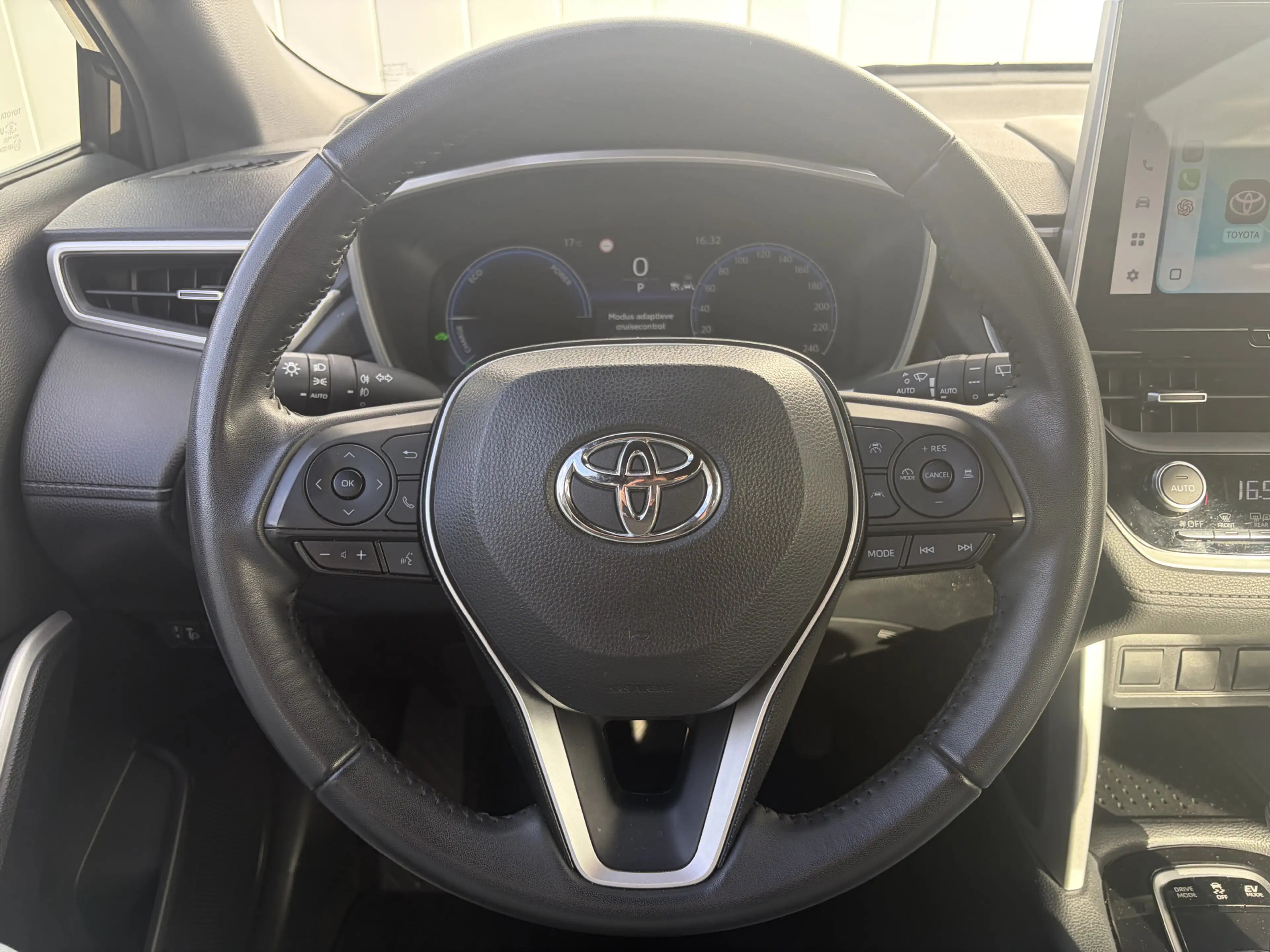 Toyota Corolla Cross Hybrid 140 Business Limited Carplay Parkeer en Dod — photo 9