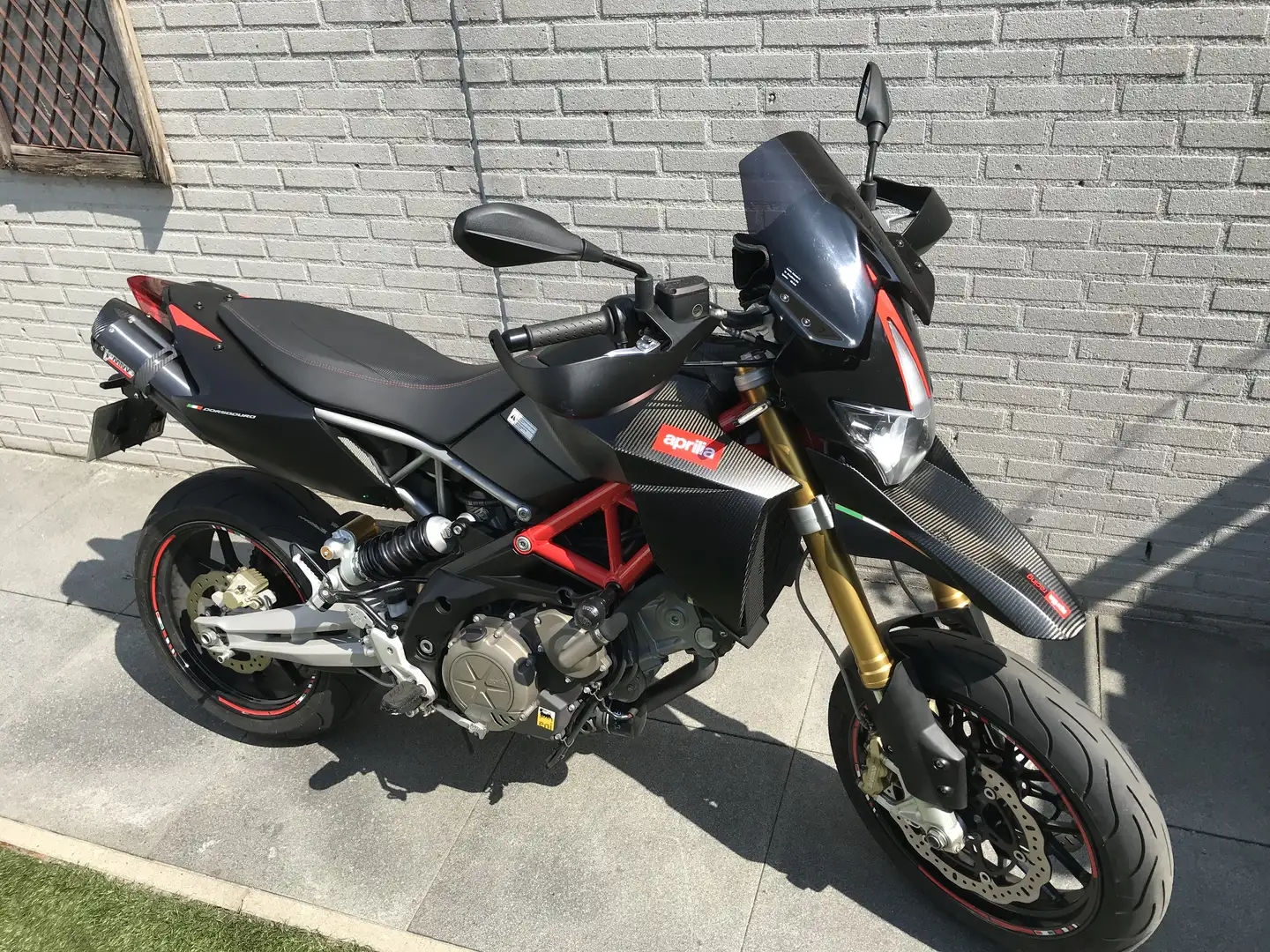 Aprilia Dorsoduro 750 Factory Negru - 2