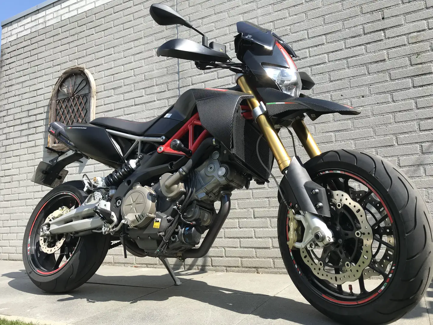 Aprilia Dorsoduro 750 Factory Negru - 1