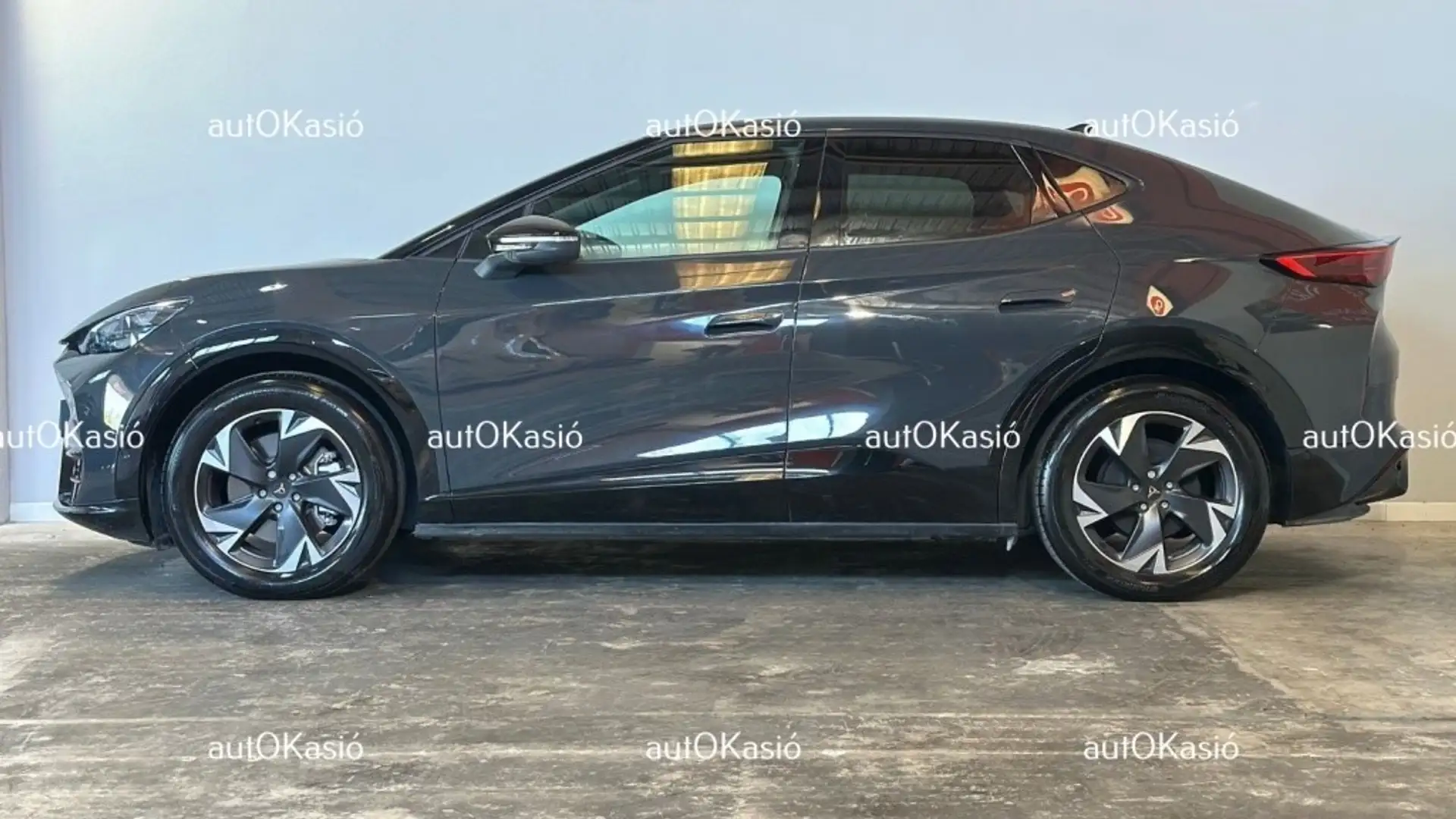 CUPRA Tavascan 77kWh 210kW Endurance First Edition Grau - 2