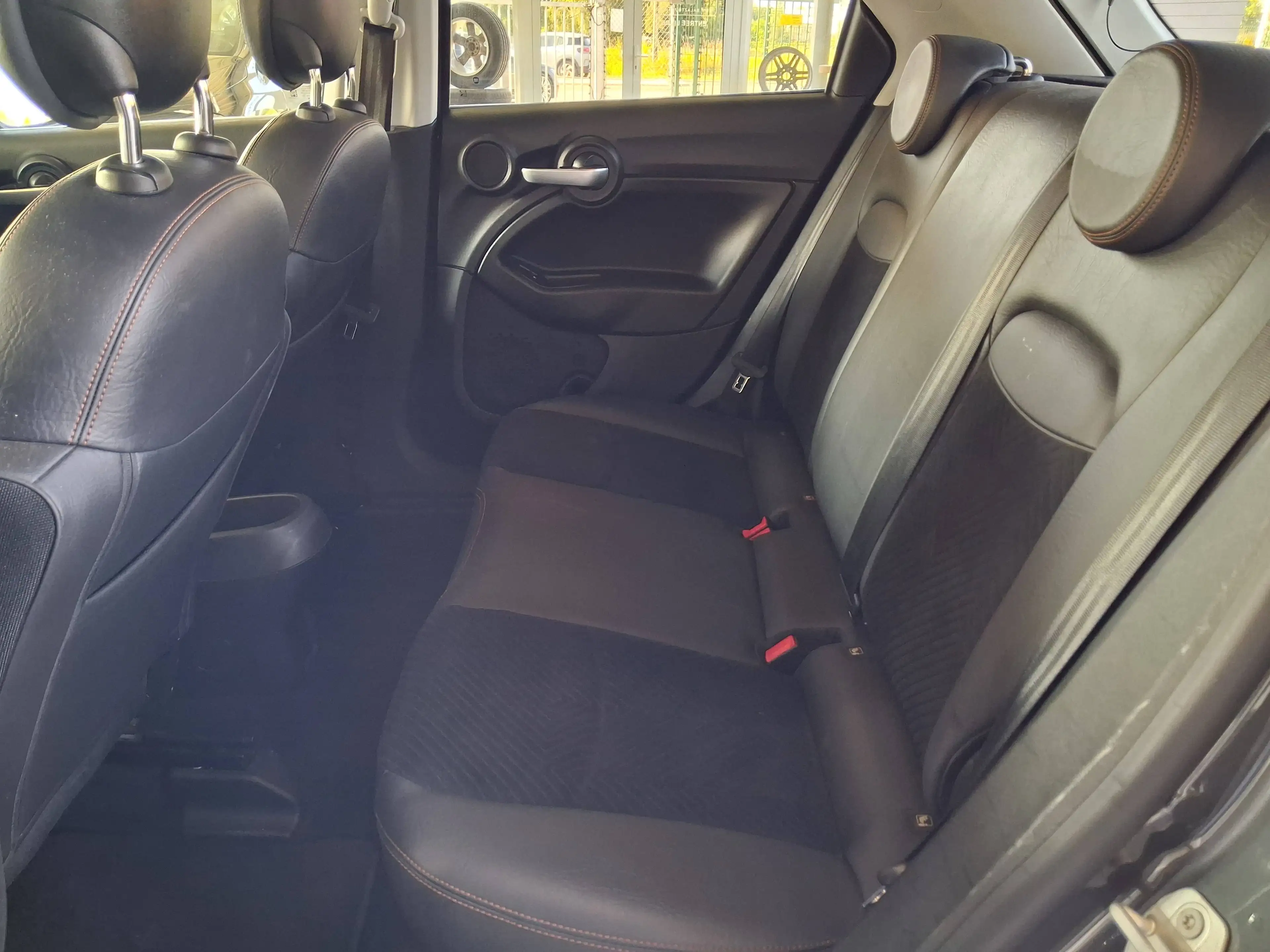Fiat 500X 500X 1.0 FireFly / TOIT OUV + PANO / CUIR TISSU / NAVIGATION / GARANTIE — photo 12