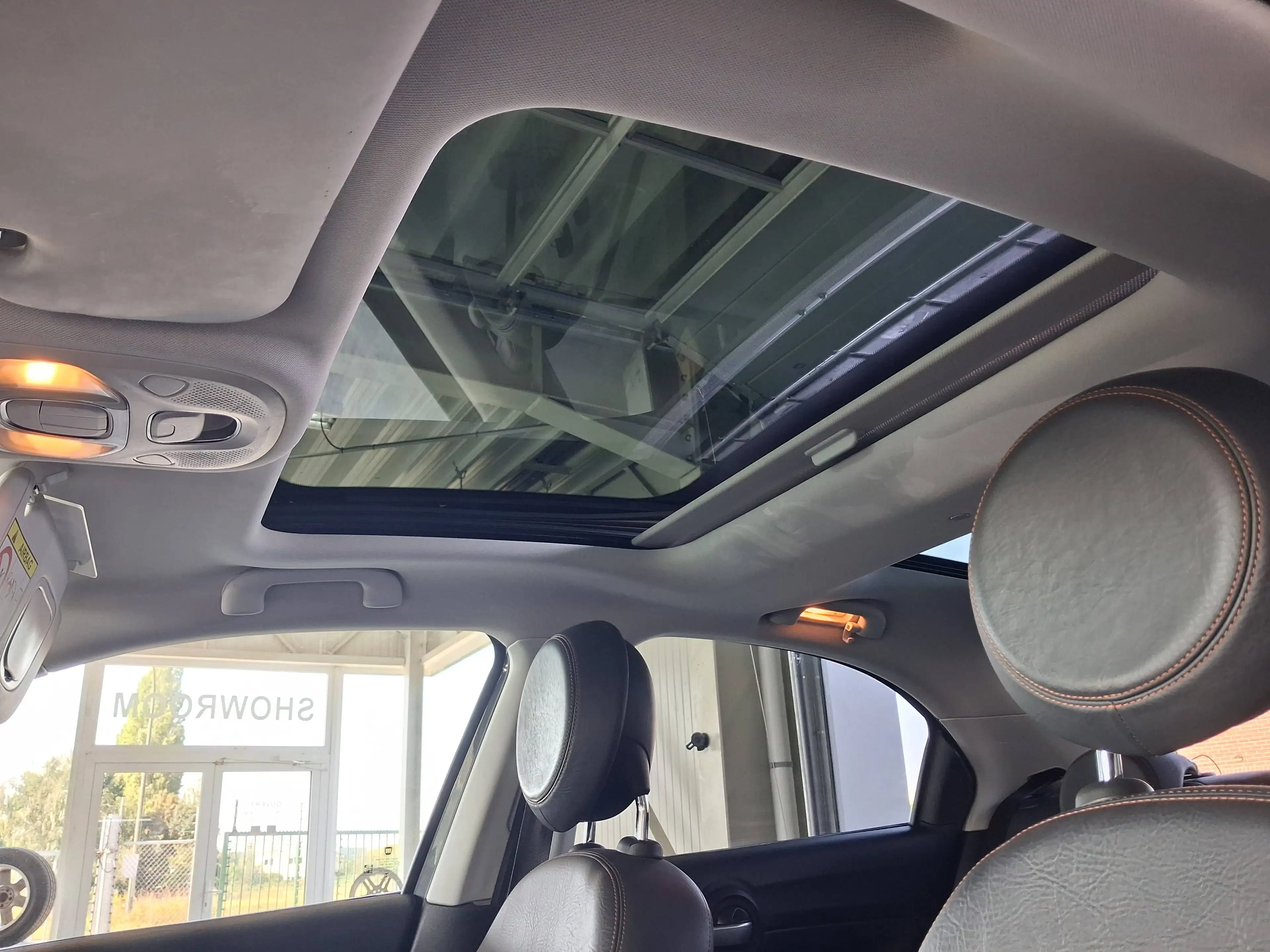Fiat 500X 500X 1.0 FireFly / TOIT OUV + PANO / CUIR TISSU / NAVIGATION / GARANTIE — photo 13