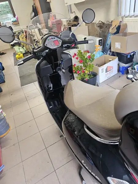 Vespa GTS 250 - foto 2
