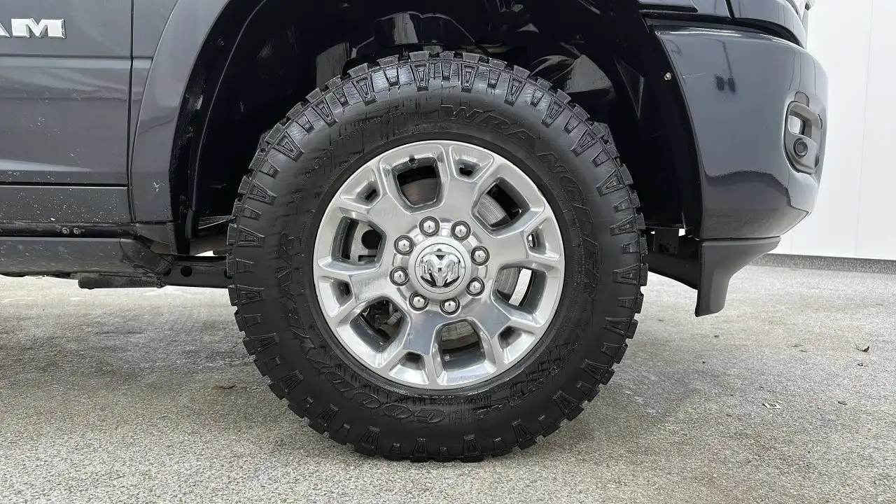 RAM 2500 снимка RAM 2500