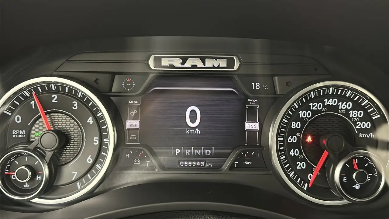 RAM 2500 снимка RAM 2500