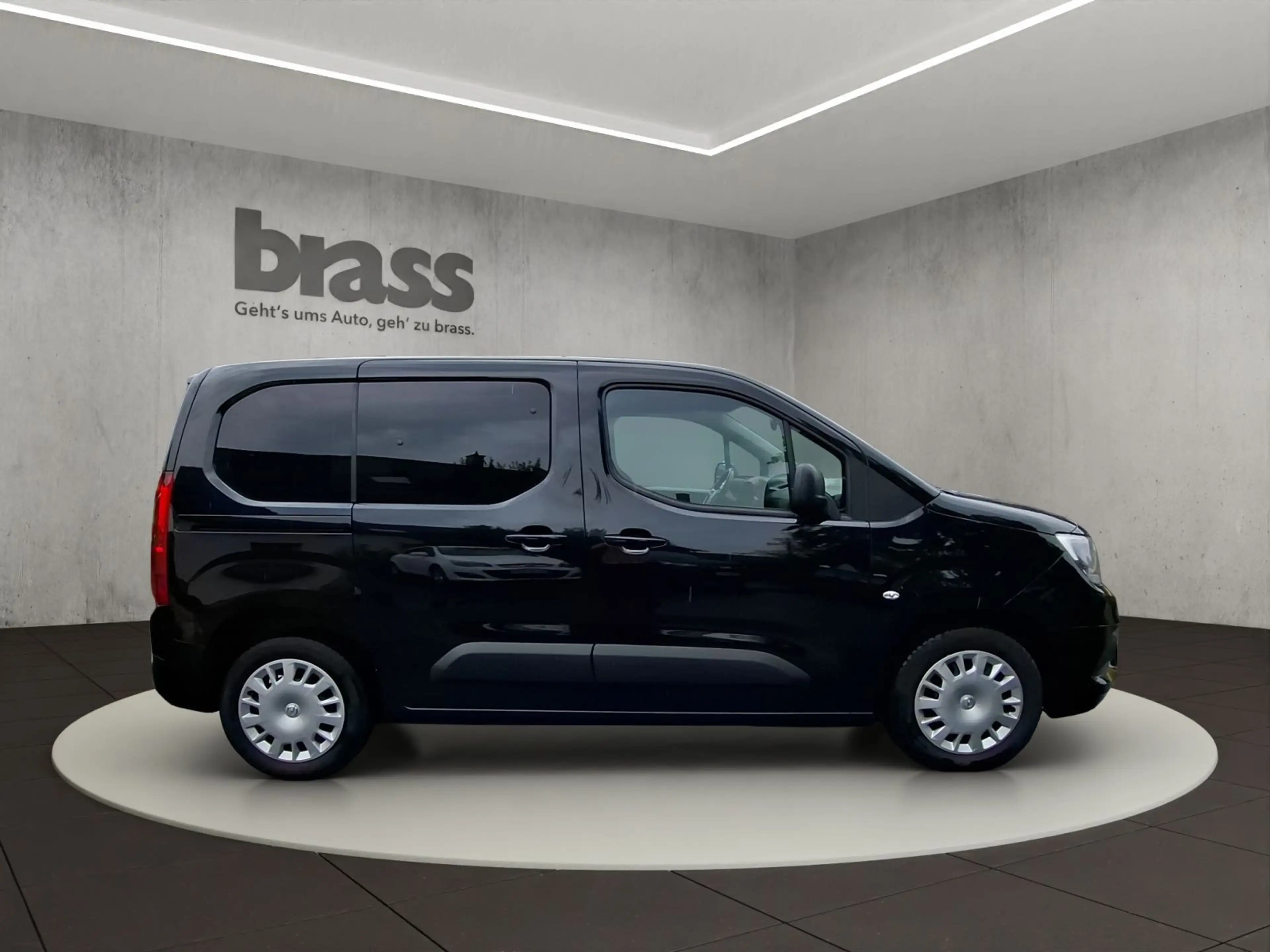 Opel Combo Life Edition 1.5 Diesel Start/Stop — photo 6