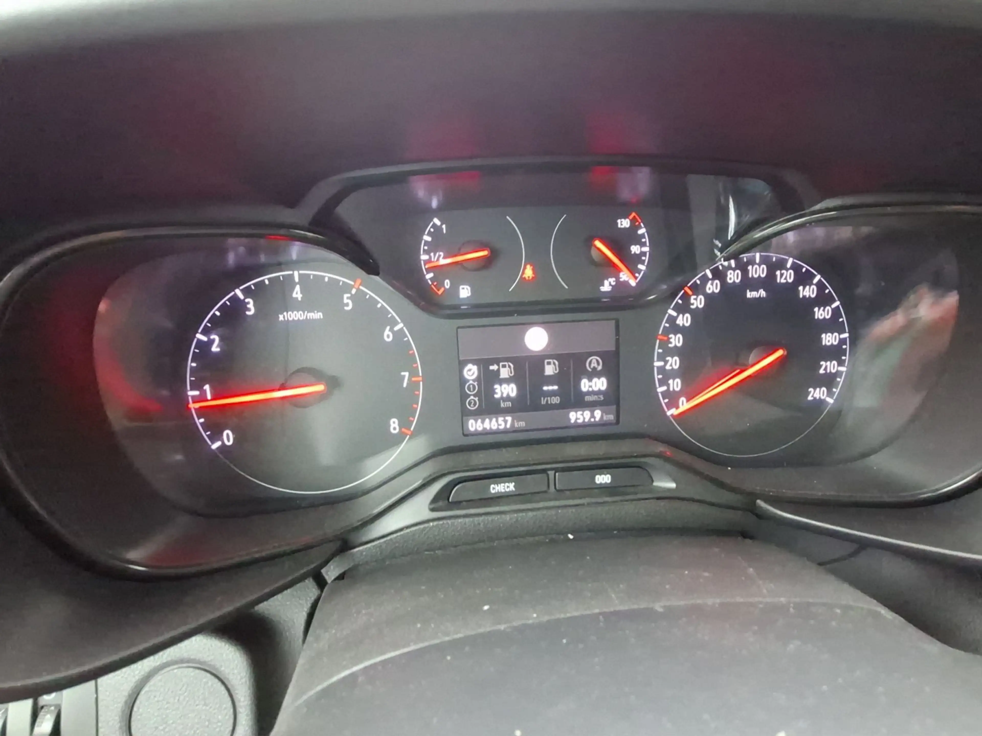 Opel Combo Life Edition 1.5 Diesel Start/Stop — photo 11
