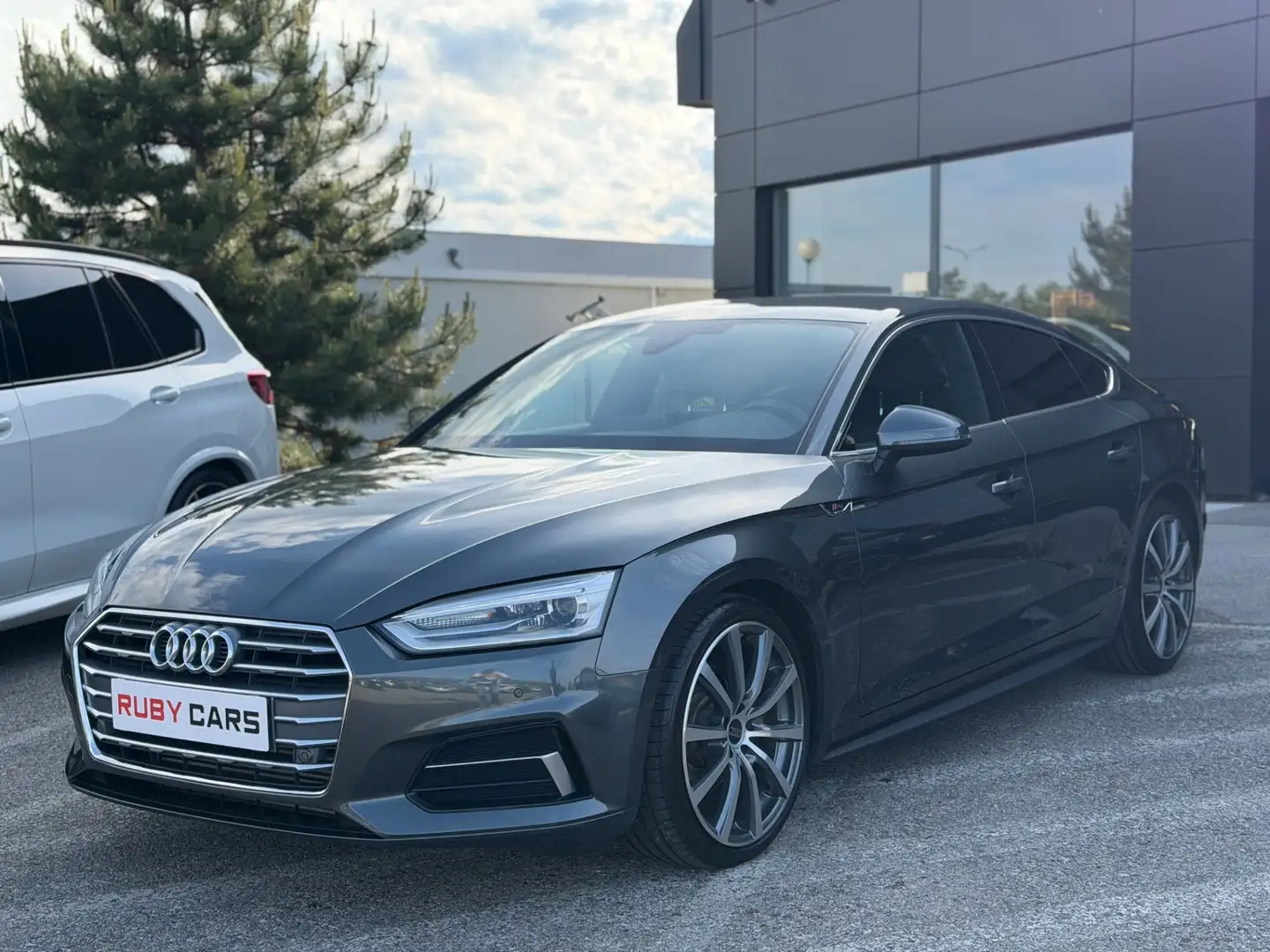 Audi A5 sline 2.0 TFSI s-tronic Silber - 1