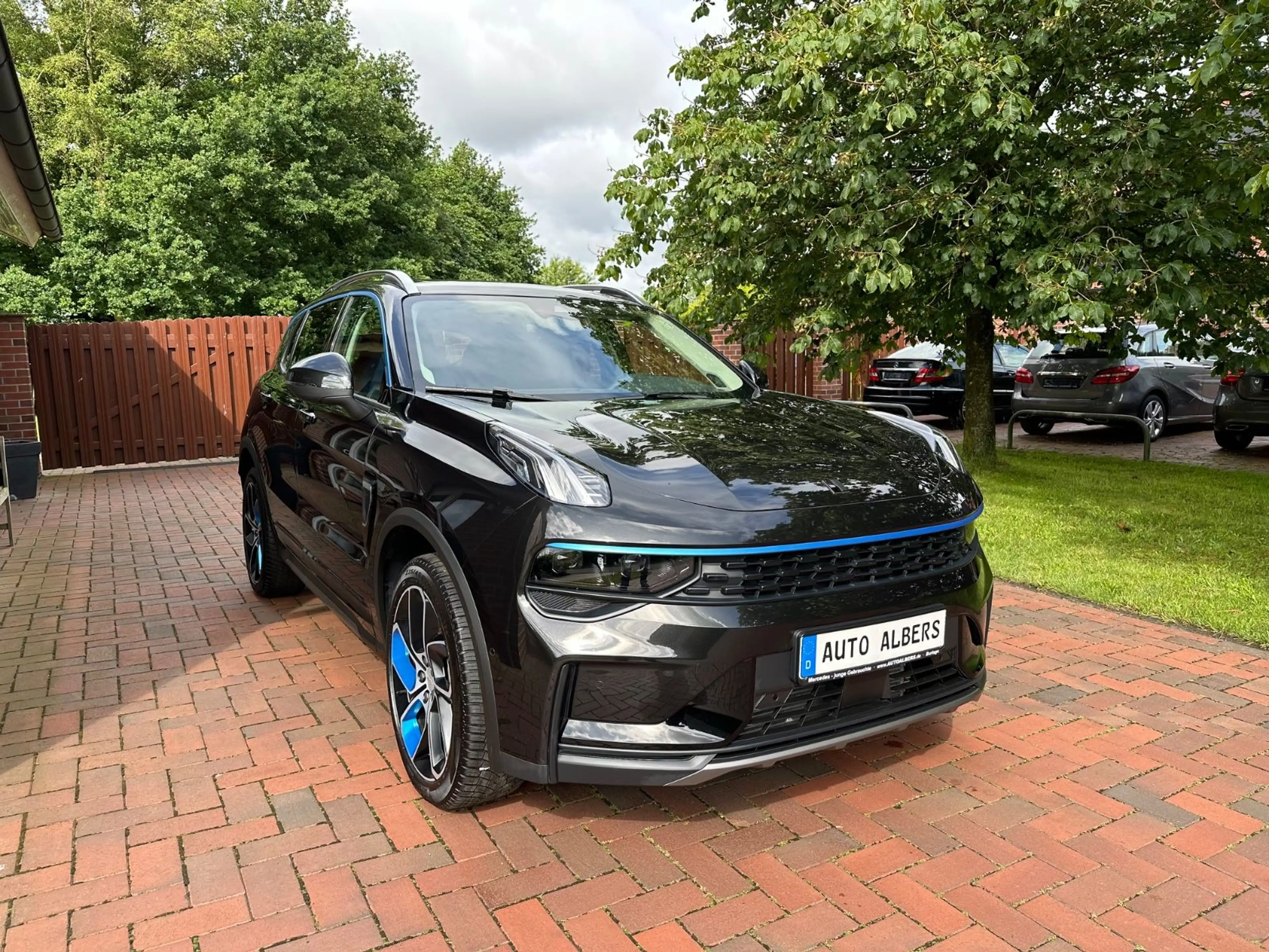 Lynk & Co 01 PHEV, Vollausstattung mit 360 Grad Kamera!!! — photo 5