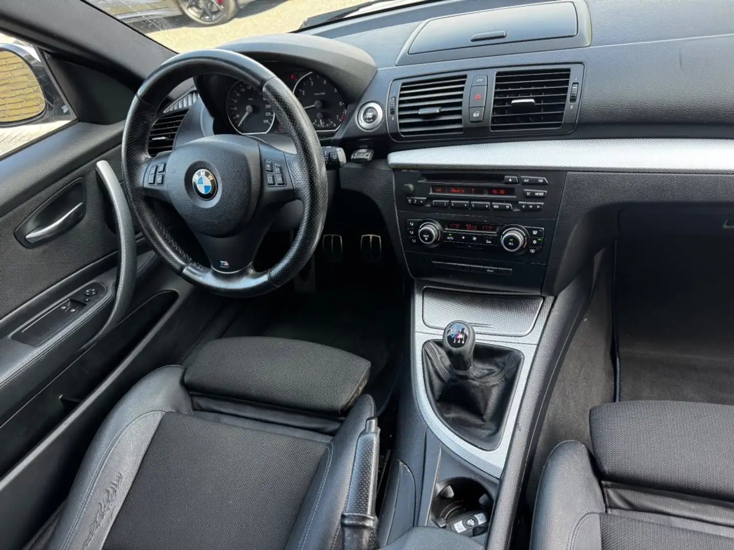 BMW 116 116i Business Line Sport CLIMA M-PAKKET NAP APK 2- Wit - 2