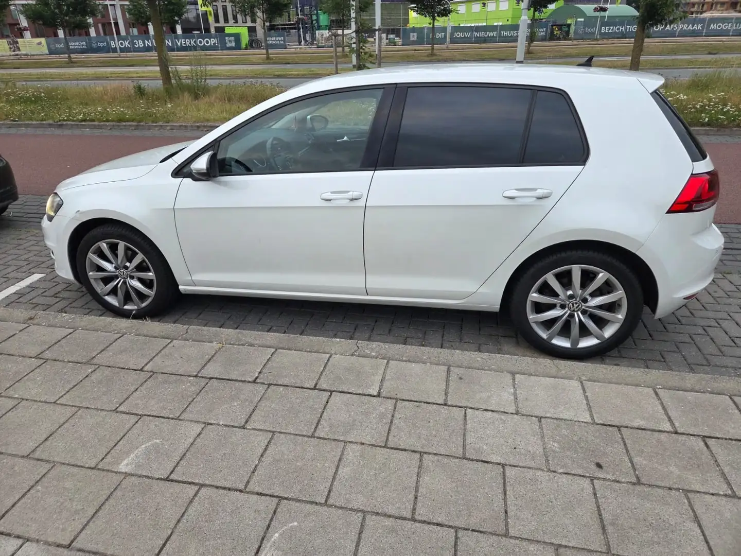 Volkswagen Golf 1.4 TSI Highline Wit - 2