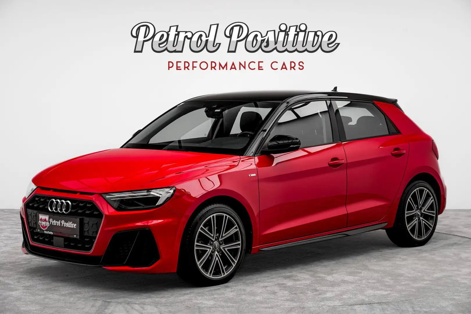 Audi A1 SB 30 TFSI S-line S-tronic Erstbesitz Rot - 1