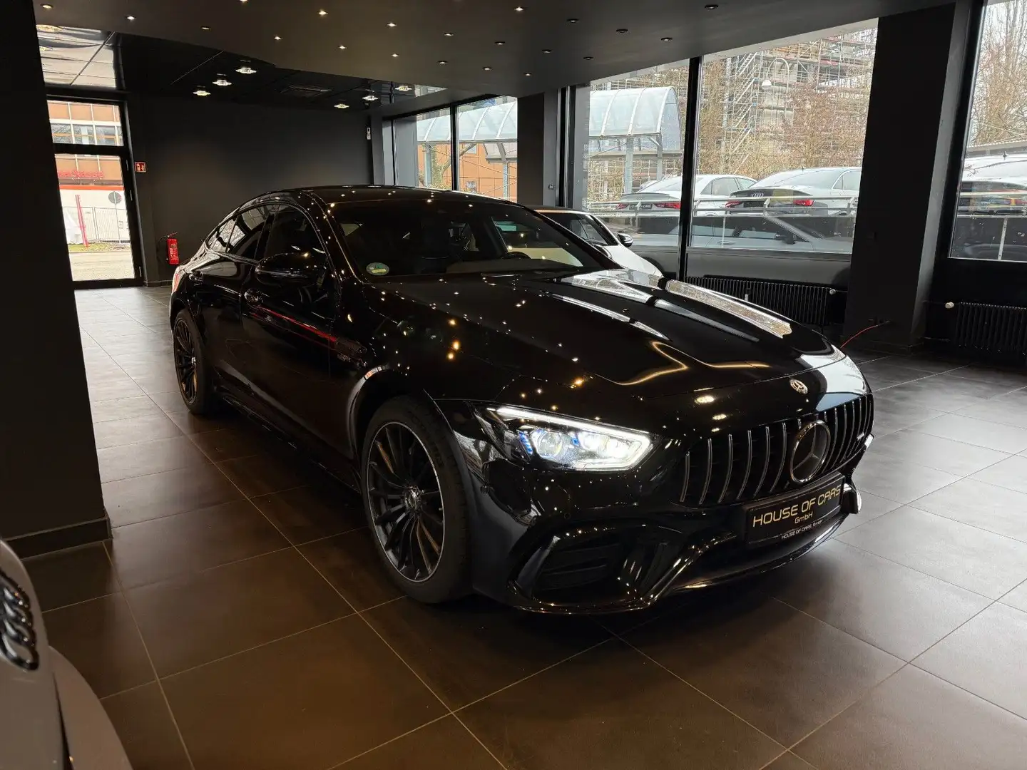 Mercedes-Benz AMG GT 4-trg. 43 4Matic+ HeadUp*360°*Burmester* Noir - 2