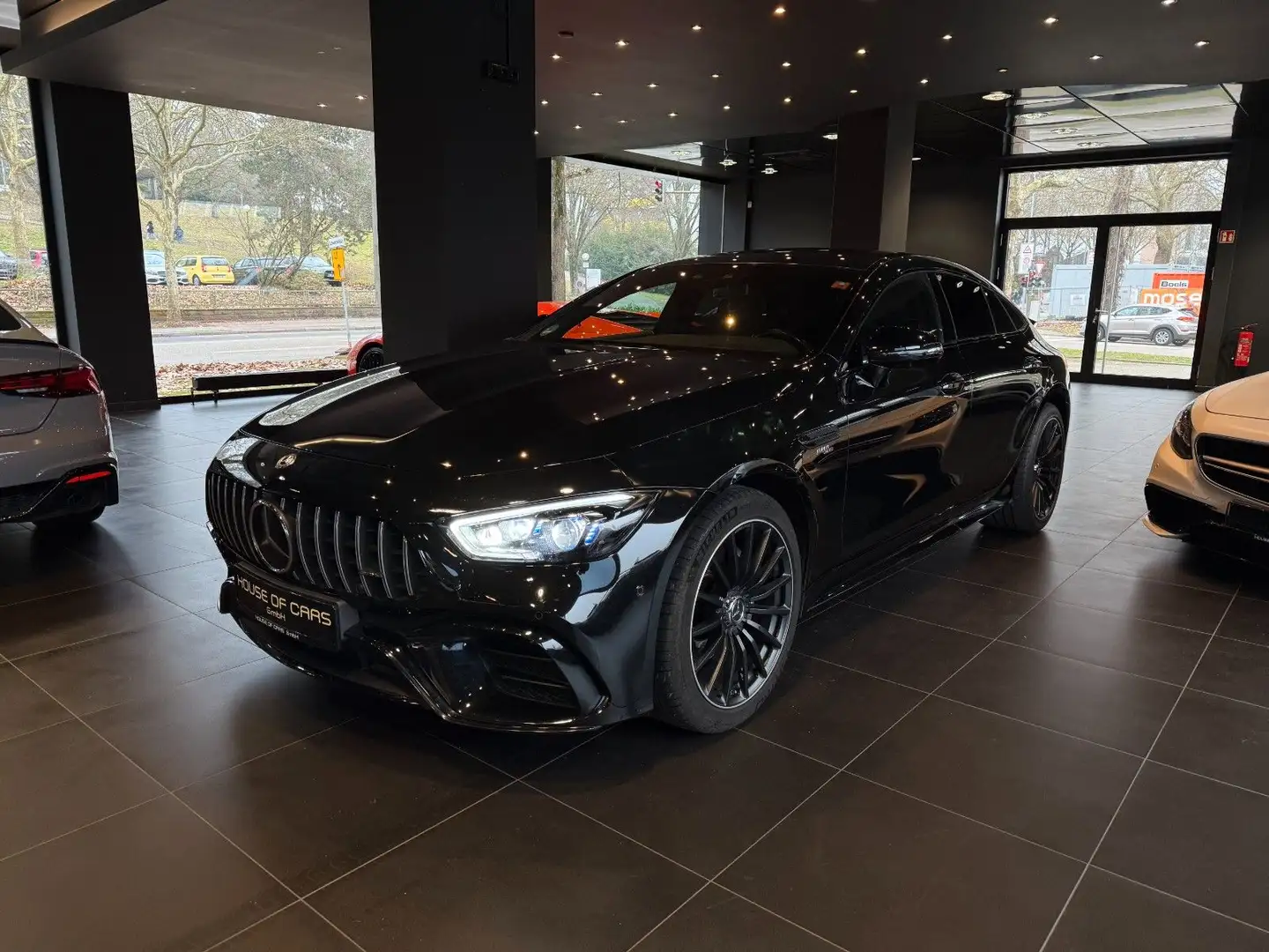 Mercedes-Benz AMG GT 4-trg. 43 4Matic+ HeadUp*360°*Burmester* Noir - 1