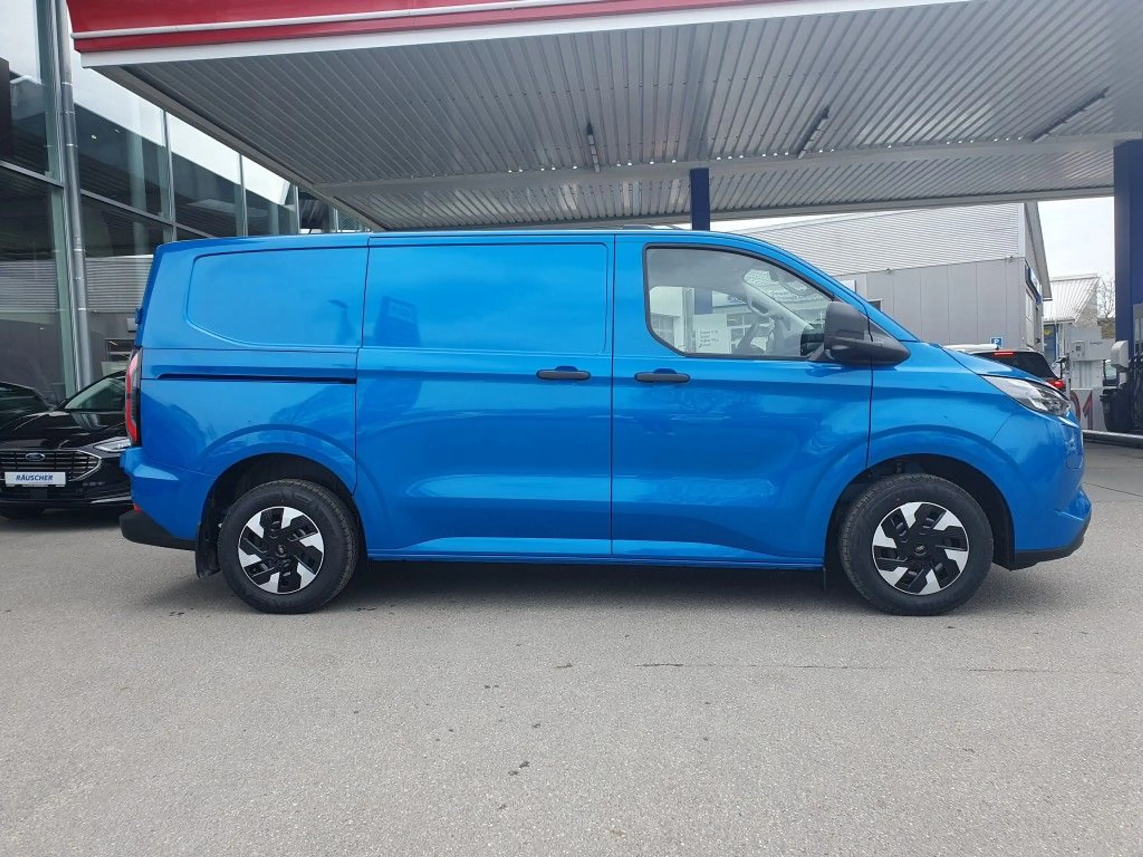 Ford E-Transit Custom 320 L1H1 LKW HA Trend (V710/NXN) — photo 4