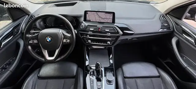 BMW X3 view 11