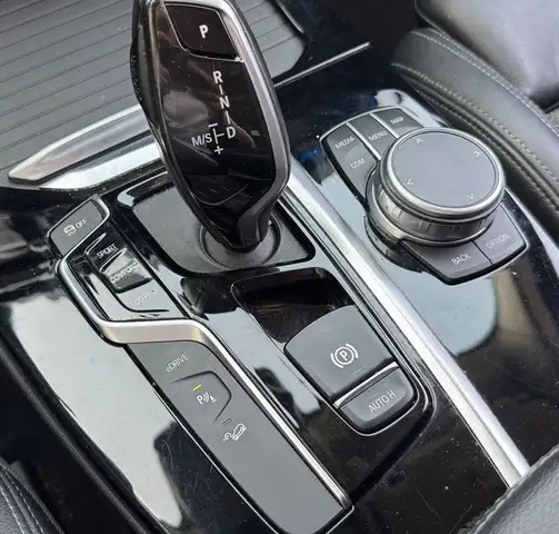 BMW X3 view 12