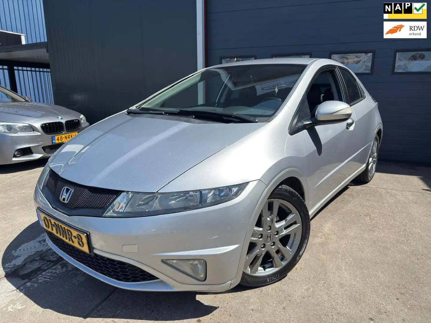 Honda Civic 1.8 Style Mode Sport 140PK Nap Leder Grijs - 1