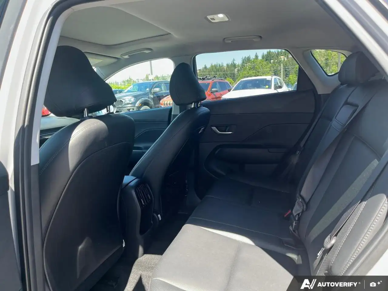 Hyundai KONA снимка Hyundai KONA