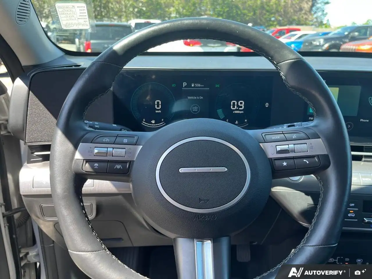 Hyundai KONA снимка Hyundai KONA