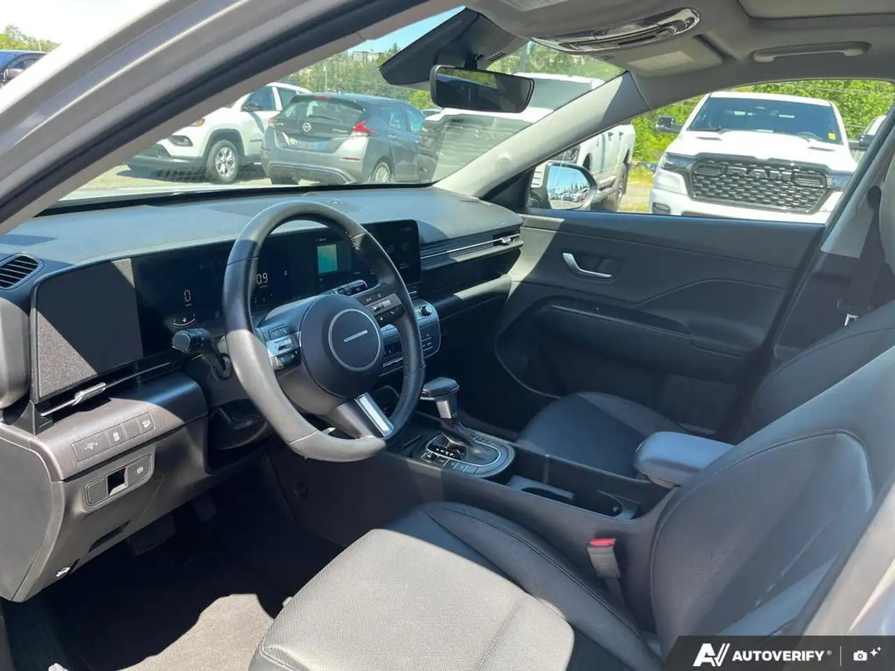 Hyundai KONA снимка Hyundai KONA