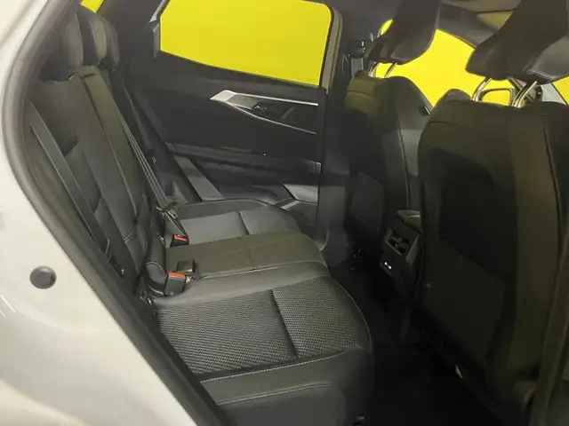 Renault Austral view 15