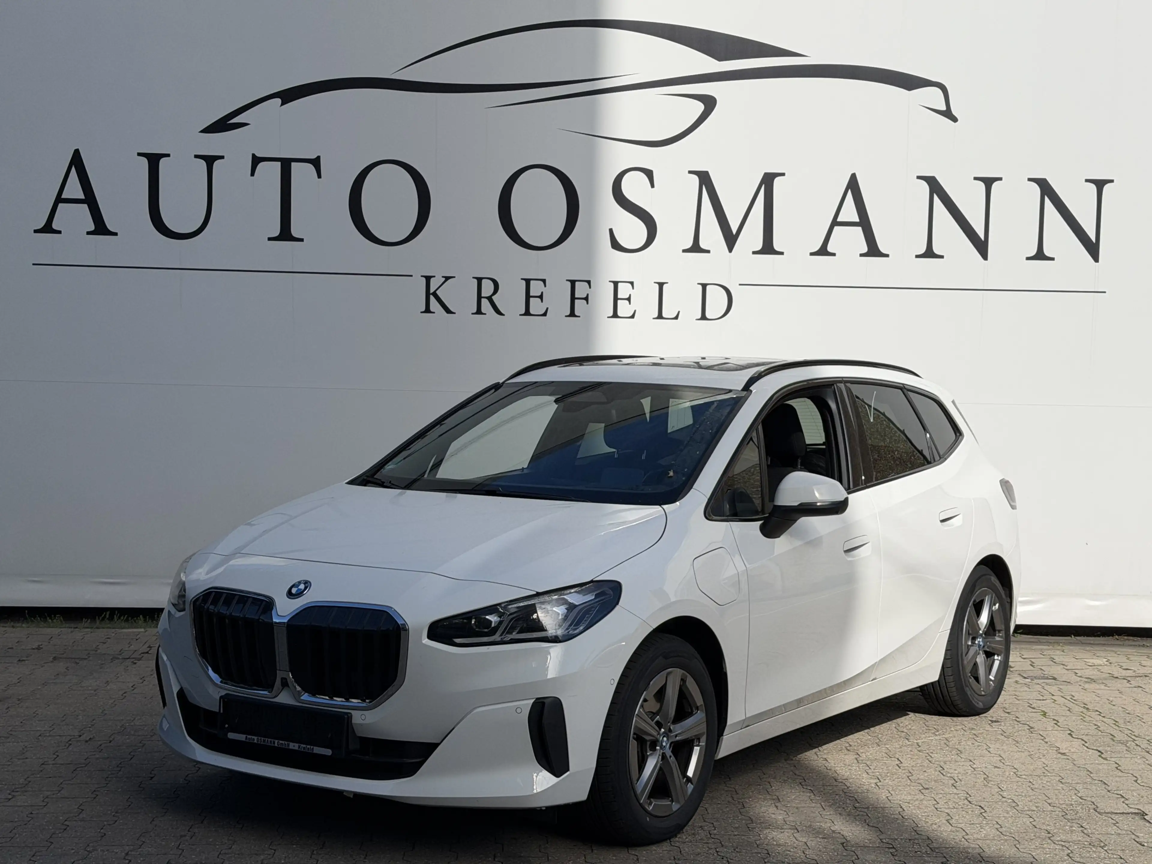 BMW 225 e xDrive Active Tourer Aut.   H&K  ACC  PANO