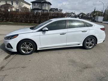 2.4L Essential w-Sport Pkg