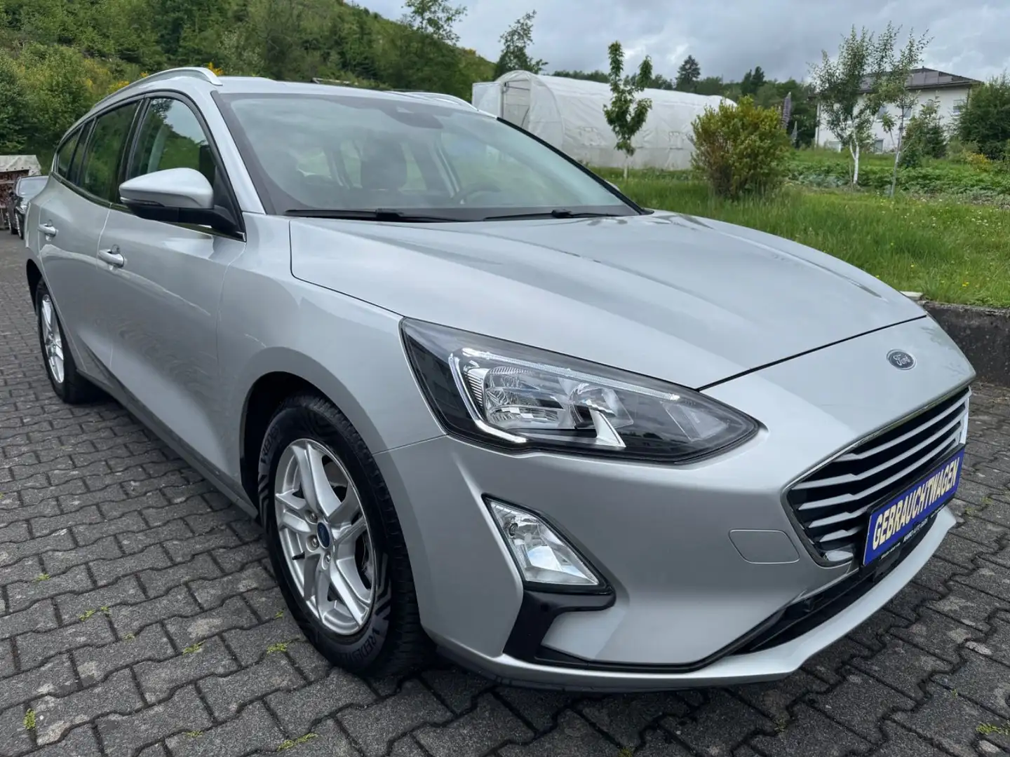 Ford Focus Turnier Cool & Connect-LED-1 Hand-Tüv neu Plateado - 1
