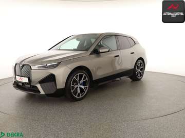 iX xDrive40 SPORT SKYLOUNGE,360GRAD,HEADUP,ACC