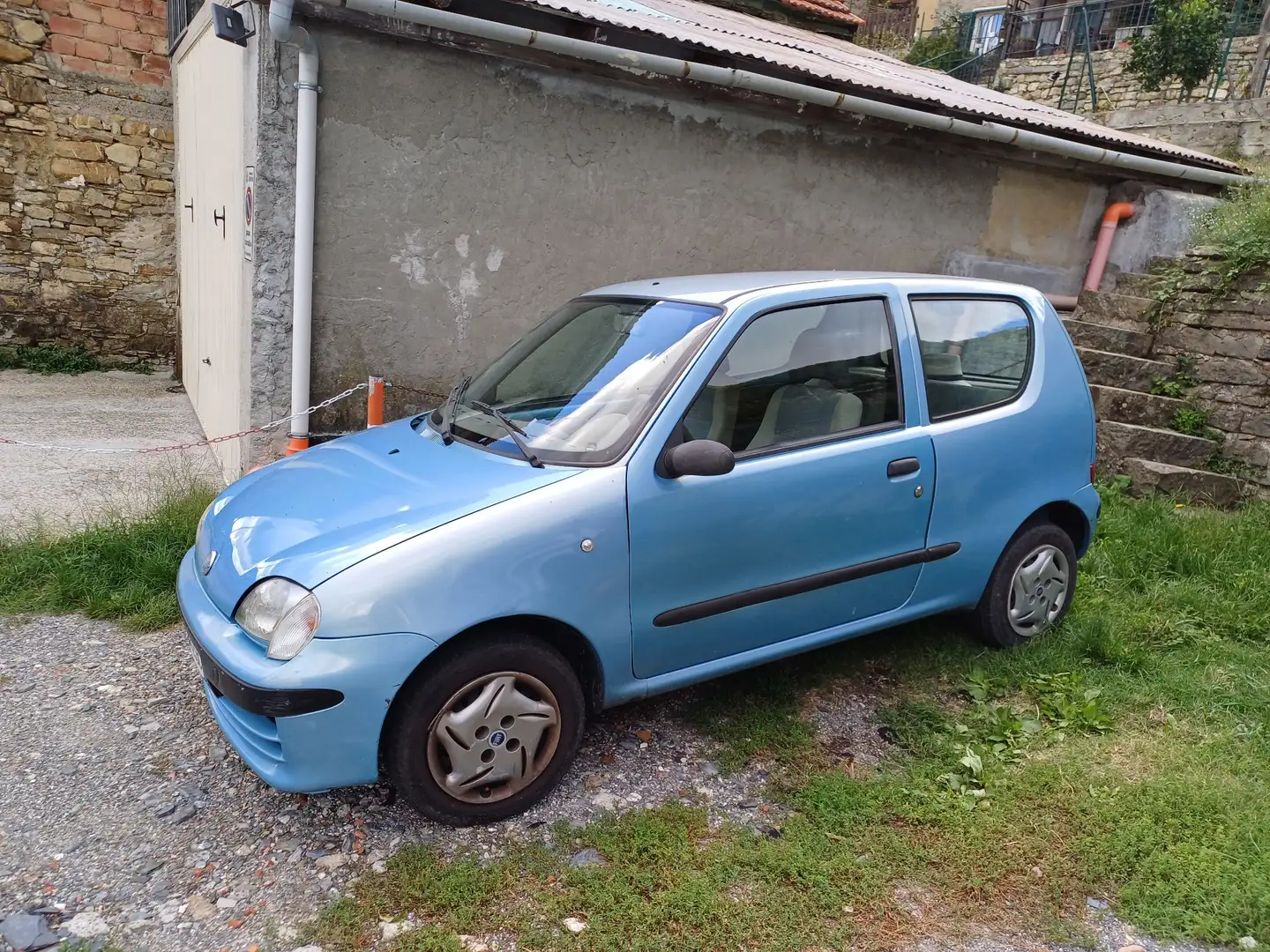 Fiat 600 1.1 Active (class) - 1