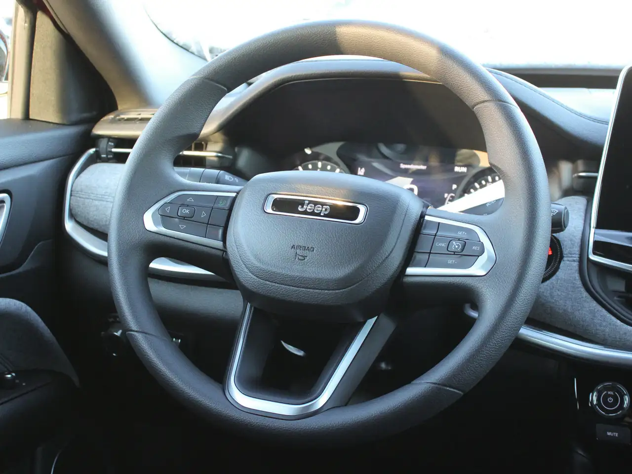 Jeep Compass photo Jeep Compass