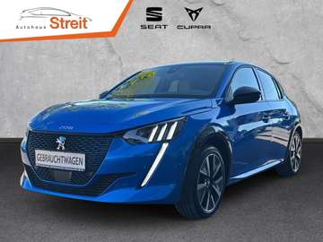 e-GT 100 KW Panorama Navi Digitales Cockpit LED AC