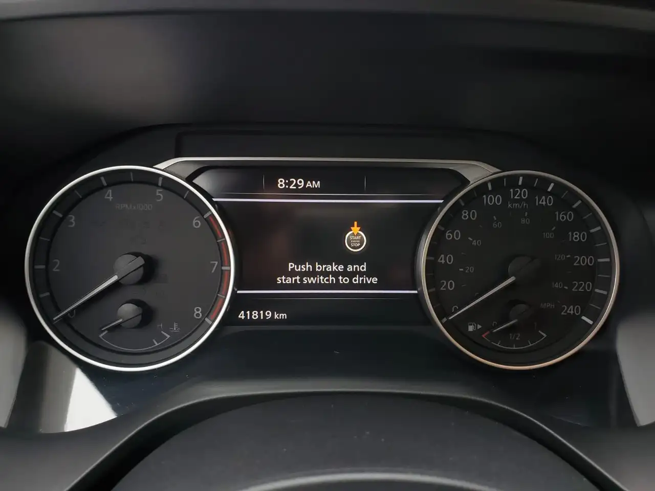 Nissan Rogue снимка Nissan Rogue