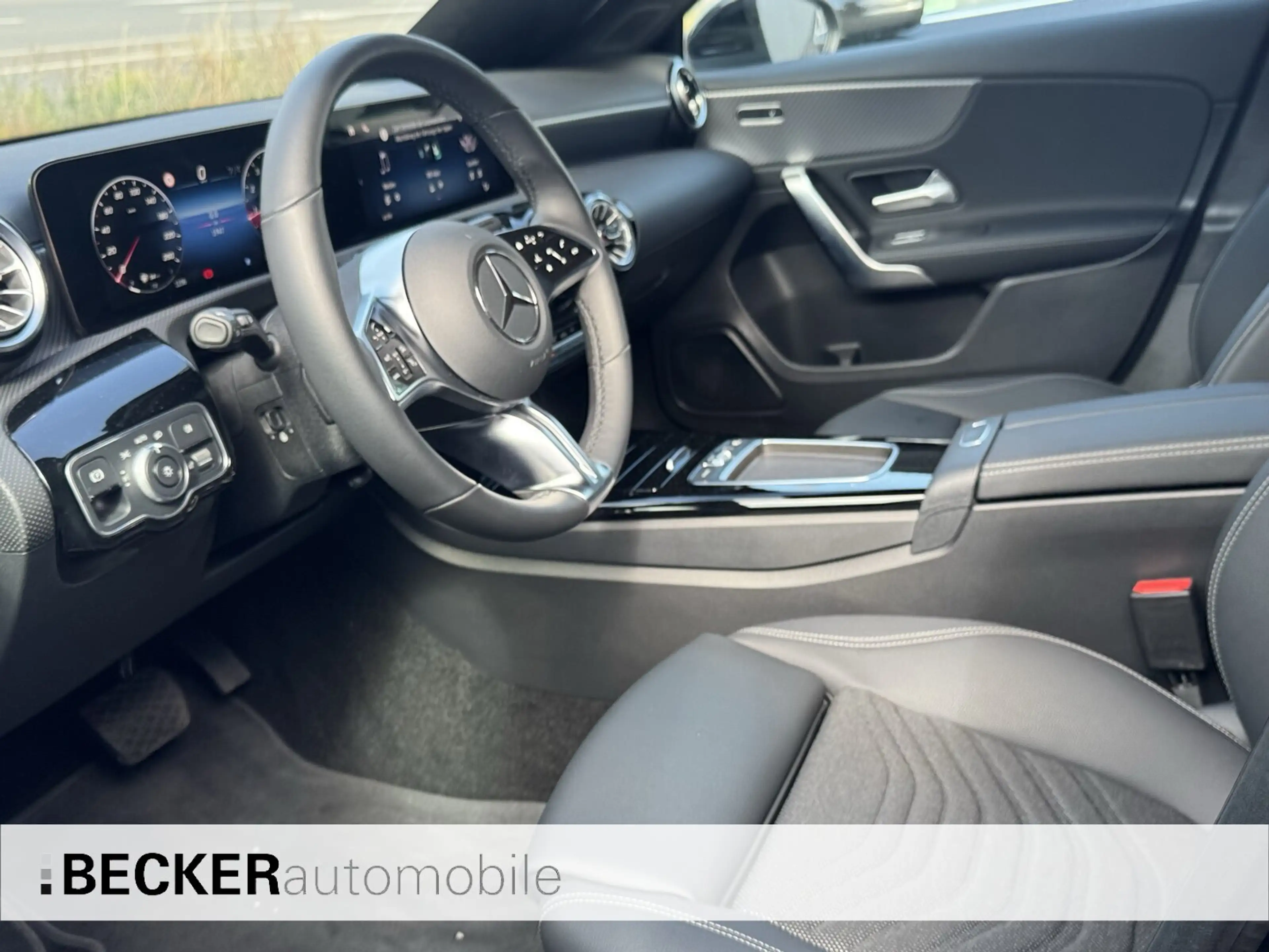 Mercedes-Benz A 180 A 180 PROGRESSIVE Advanced+ MULTIBEAM 360° TOTWI — photo 14