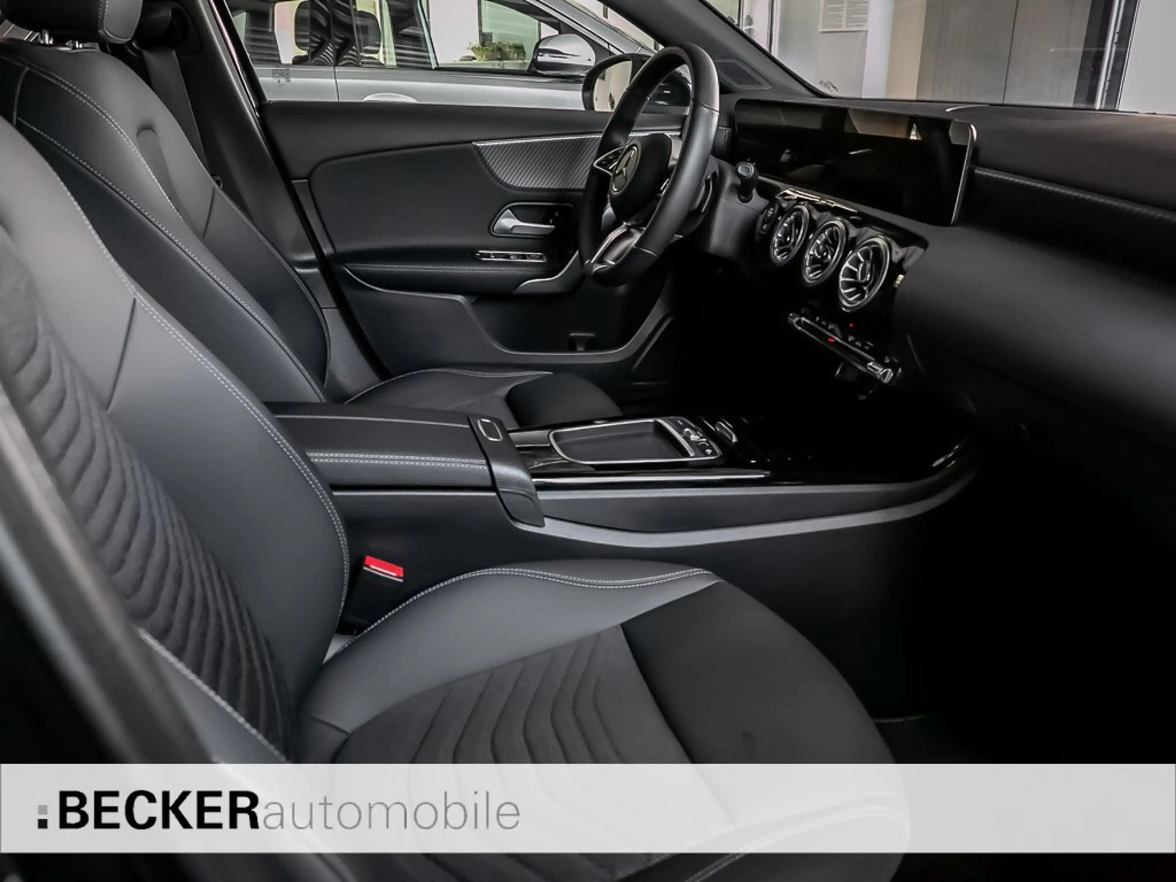 Mercedes-Benz A 180 A 180 PROGRESSIVE Advanced+ MULTIBEAM 360° TOTWI — photo 6