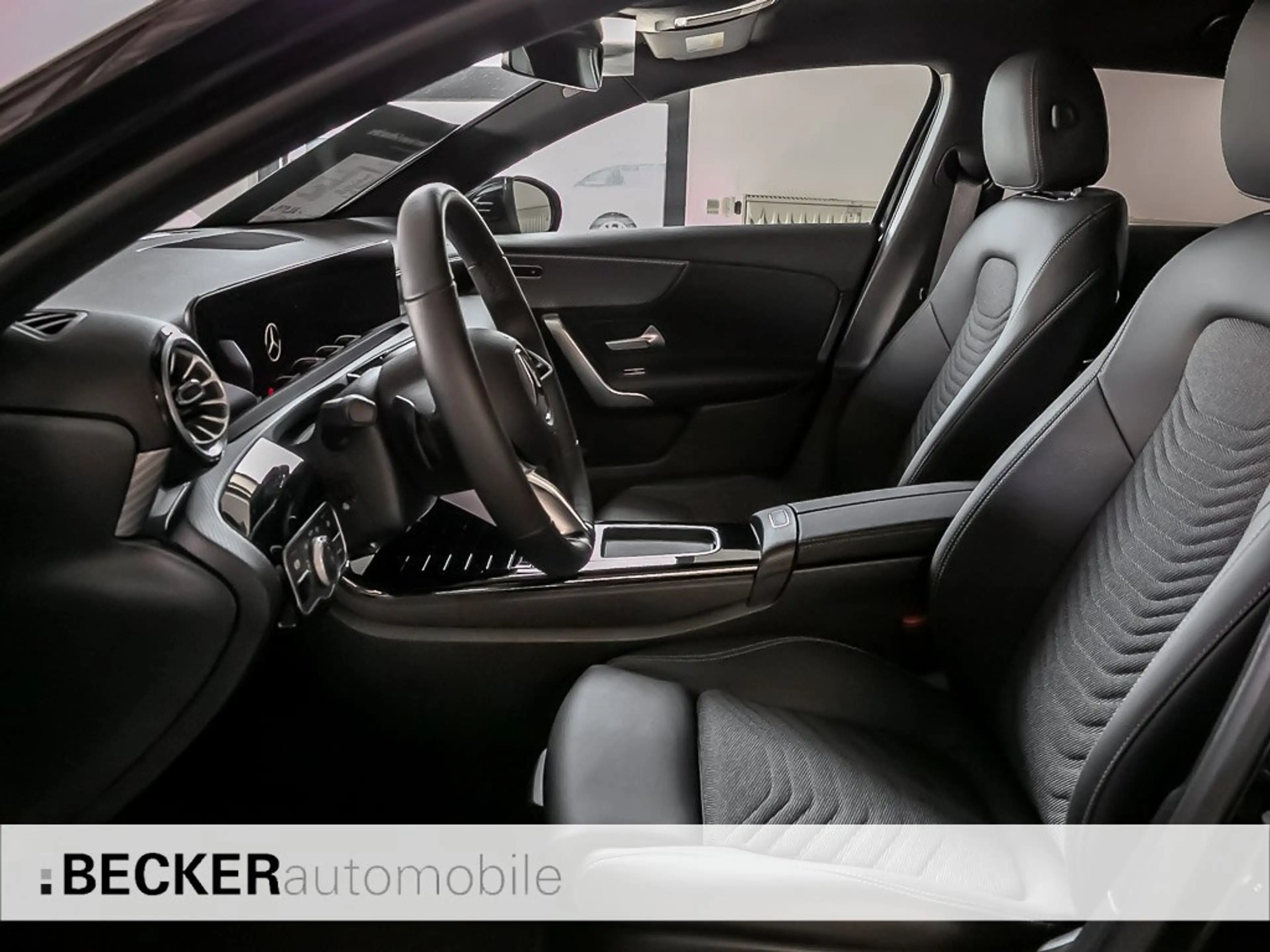 Mercedes-Benz A 180 A 180 PROGRESSIVE Advanced+ MULTIBEAM 360° TOTWI — photo 9