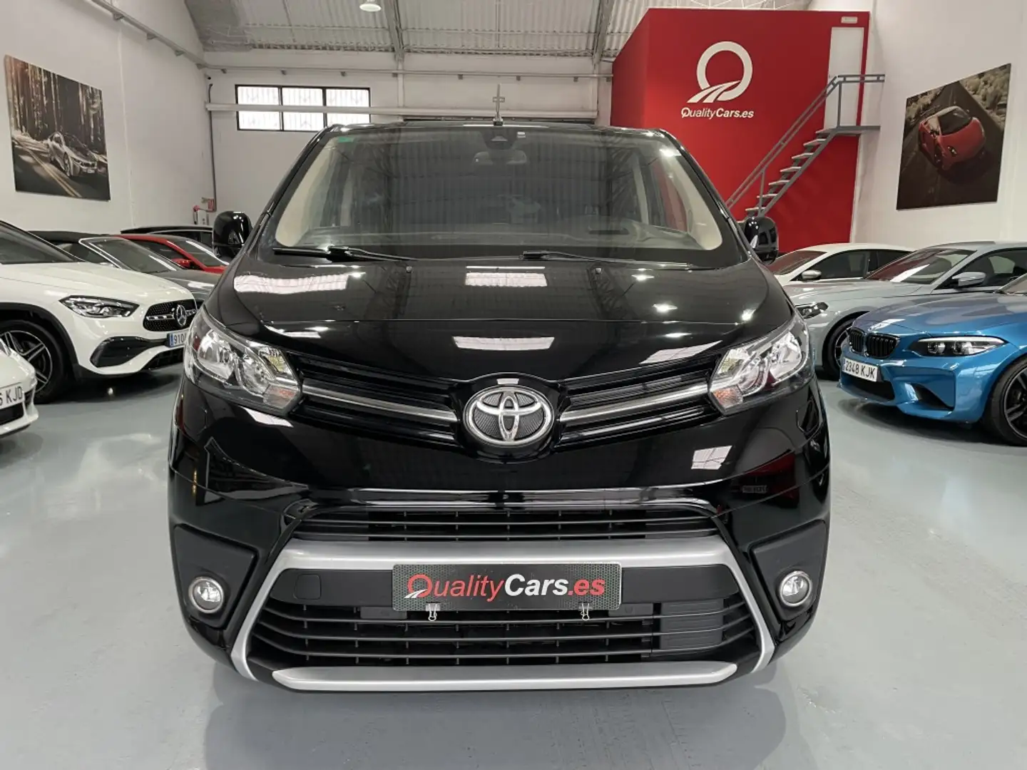 Toyota Proace Family L2 2.0D 8pl. Advance 150 Czarny - 2