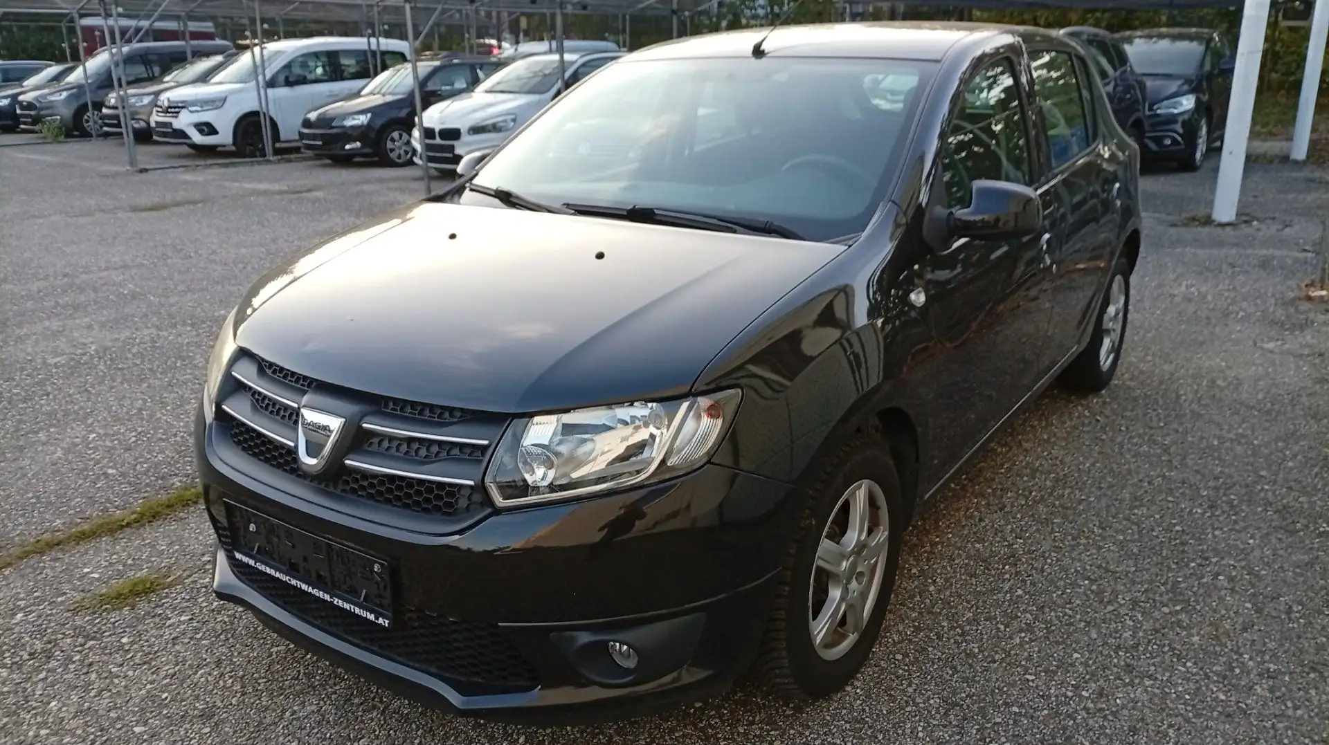 Dacia Sandero Laureate * Pickerl 7/27 * 56.400 Km * Klima Schwarz - 1